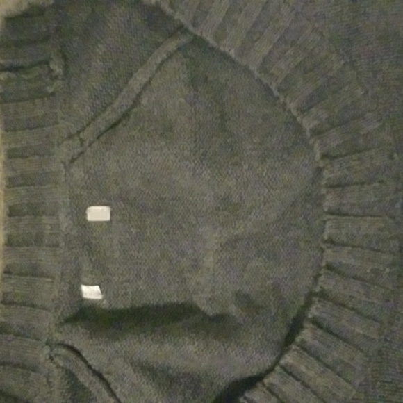 Grey sweater - Picture 2 of 3